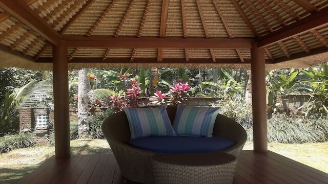 ザ ホワイト ヘロン