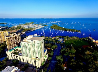 アイココナッツグローブ バケーション レンタルズ