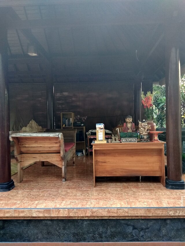 カルティカ バンガローズ