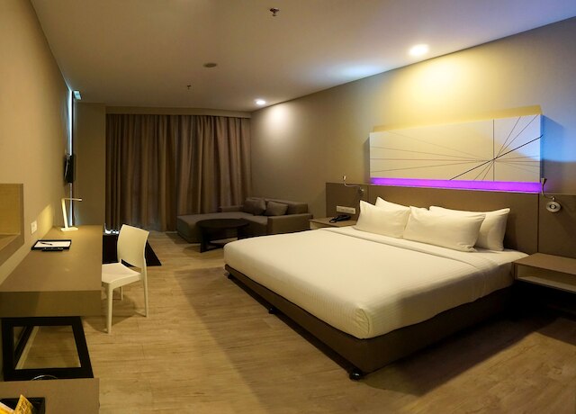 キュー ステイ アット ホテル ダマンサラ