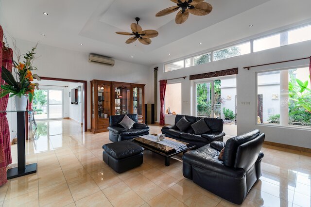 スタンニング ラグジュアリー ゴルフ アンド プール ヴィラス