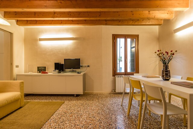 リアルト メルカート ファミリー ライク アット ホーム