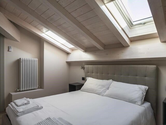 サントルソラ スイーツ アパートメンツ