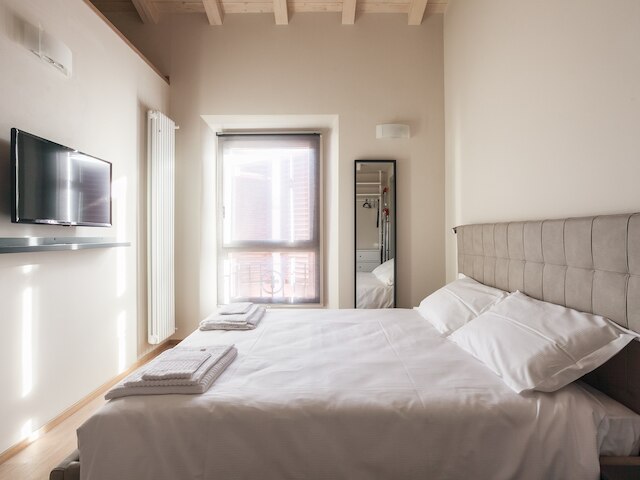 サントルソラ スイーツ アパートメンツ