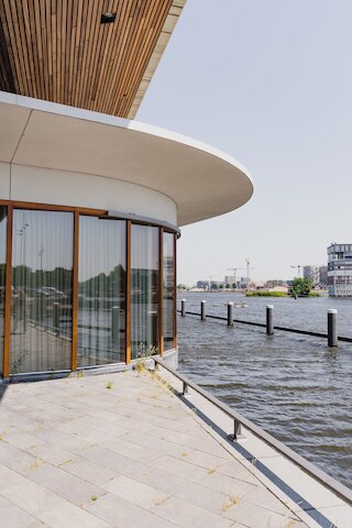 ホテル プンステイハー