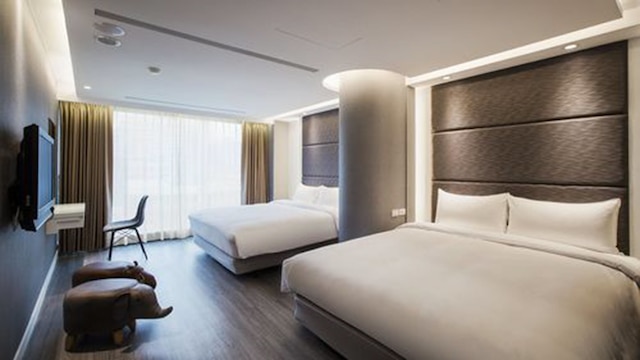 ゴールデン ガーデン ホテル