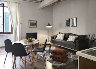 ア ヒュー ステップス トゥ ザ ドゥオモ コンフォタブル 1 ベッドルーム アパートメント