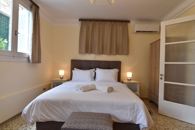 アクロ & ポリス