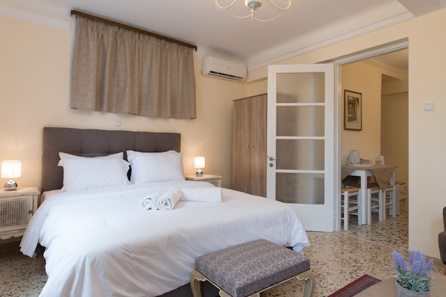 アクロ & ポリス