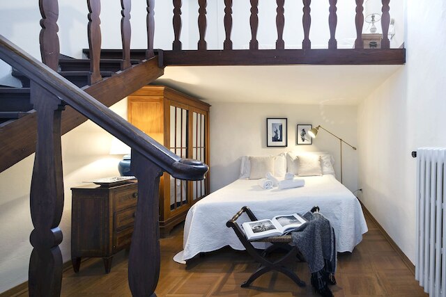 パレス ウィズ バルコニー ビュー トゥ ピッティ パレス アンド ザ ドゥオモ