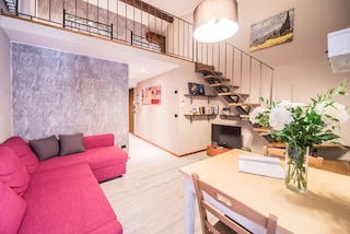 ア ヒュー ステップス トゥ ザ ドゥオモ エレガント 2 ベッドルーム アパートメント