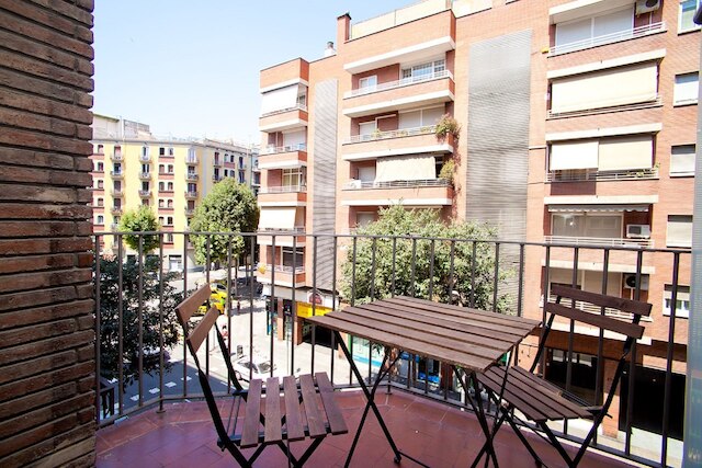 コージー エイシャンプレ アパートメント