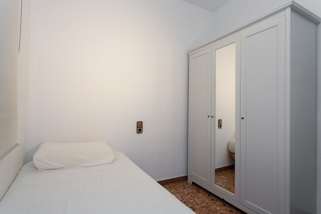 スペーシャス & クワイエット 4 ベッドルーム アパートメント