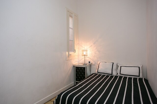 ビューティフル サグラダ ファミリア アパートメント