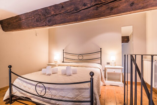 ア ヒュー ステップス トゥ ザ ドゥオモ アップスケール 2 ベッドルーム アパートメント