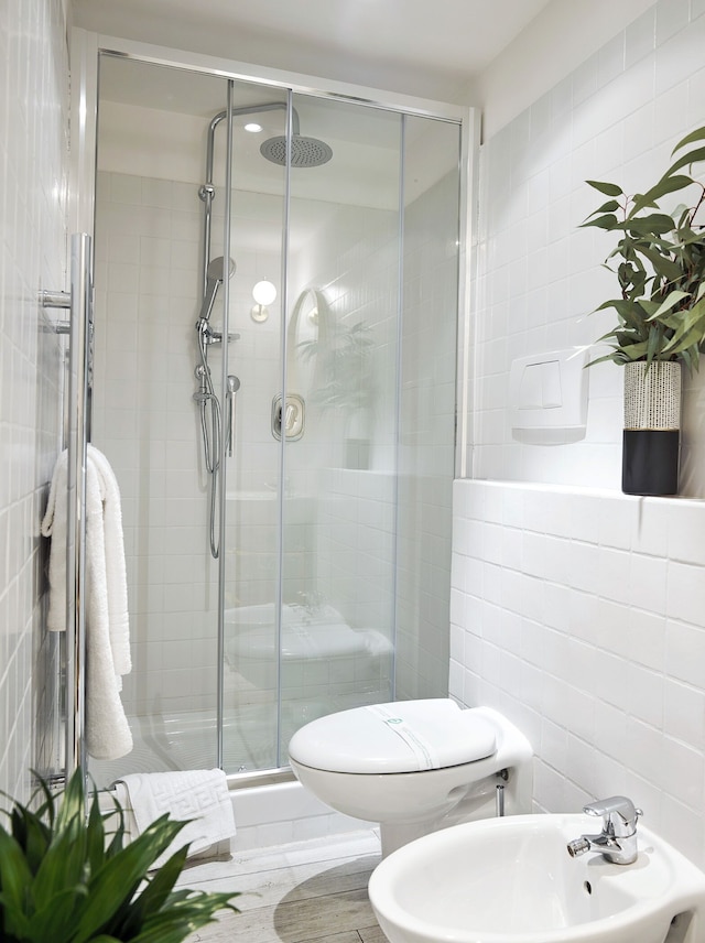 ア ヒュー ステップス トゥ ザ ドゥオモ アドーアブル 1 ベッドルーム アパートメント