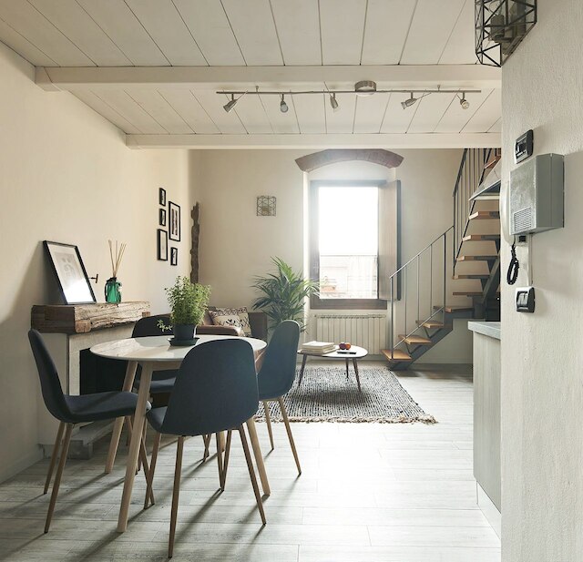 ア ヒュー ステップス トゥ ザ ドゥオモ アドーアブル 1 ベッドルーム アパートメント