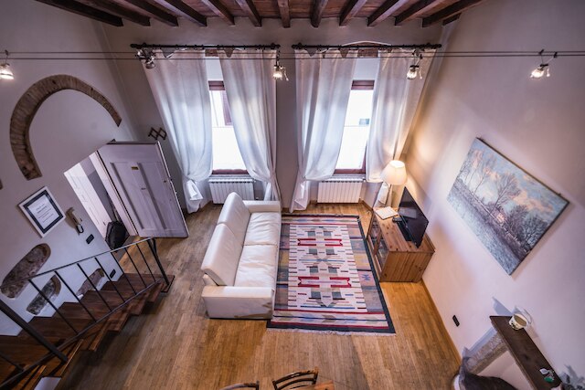 ア ヒュー ステップス トゥ ザ ドゥオモ パーフェクト 1 ベッドルーム アパートメント