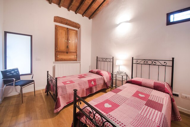 セントラル ロケーション イン フィレンツェ インバイティング 3 ベッドルーム アパートメント