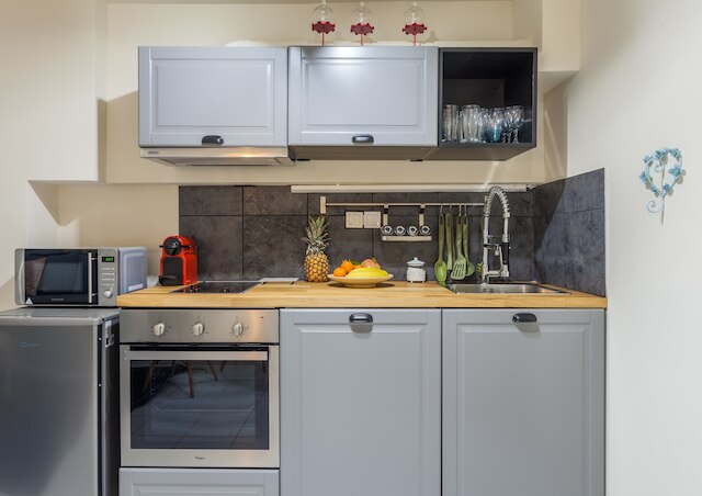 ギフト イン ザ ハート オブ モナスティラキ A