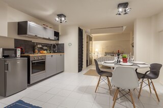 ギフト イン ザ ハート オブ モナスティラキ A