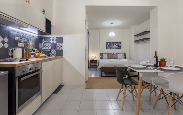 ギフト イン ザ ハート オブ モナスティラキ B