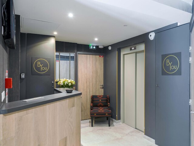 ビー ユー ラグジュアリー アパートオテル