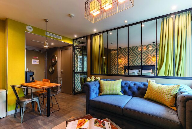 ビー ユー ラグジュアリー アパートオテル