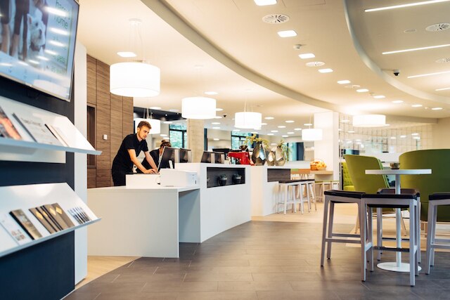 ハリーズ・ホーム・チューリッヒヴァリセレン