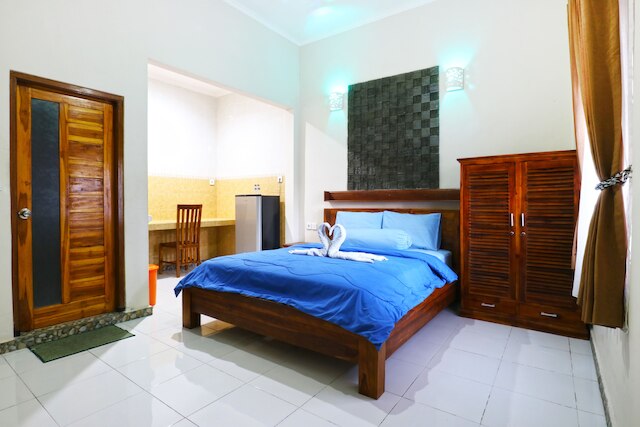 カワリ ホームステイ クタ