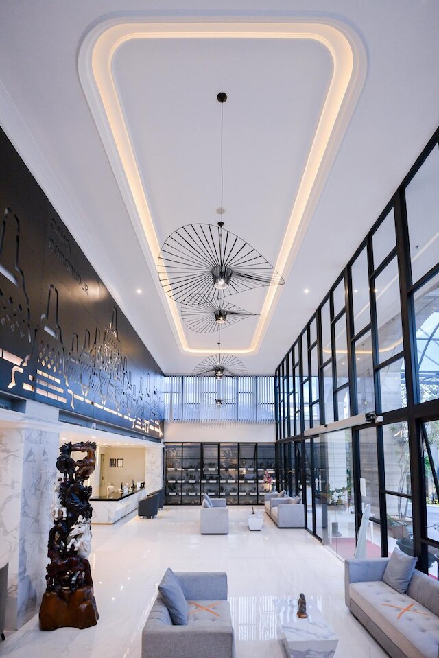 グランド セニューム ホテル