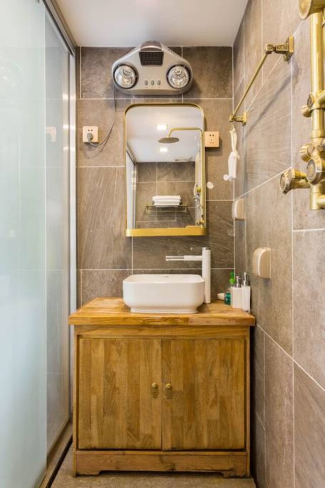 ウェルカム ホーム コートヤード - バック レイクス ビュー