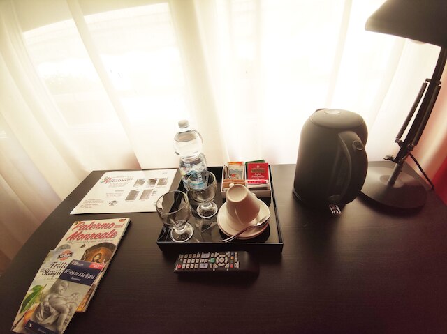 B&B 120 ロディオノフ - コネクション トゥ エアポート アンド モンデッロ ビーチ