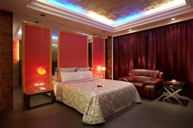 ラブ スター モーテル (愛之星汽車旅館)