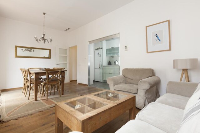 アキラ フラッツ ロジャー ドゥ フロール シック アパートメント