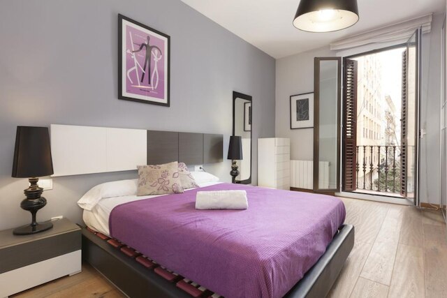 アキラ フラッツ ロジャー ドゥ フロール シック アパートメント