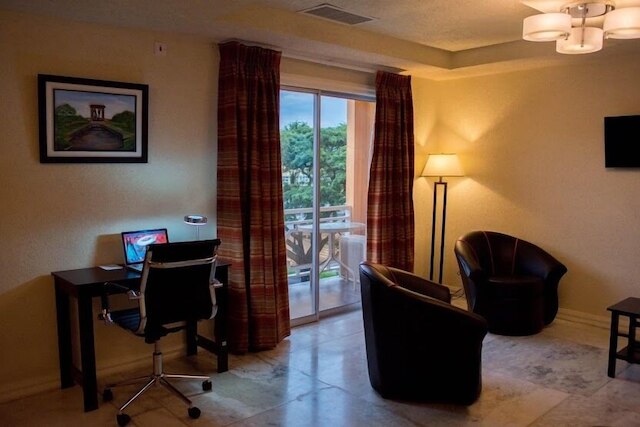 タワー スイーツ インク グヤナ