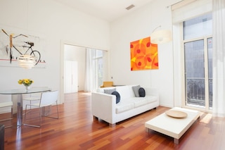 アキラ フラッツ プラザ カタルーニャ