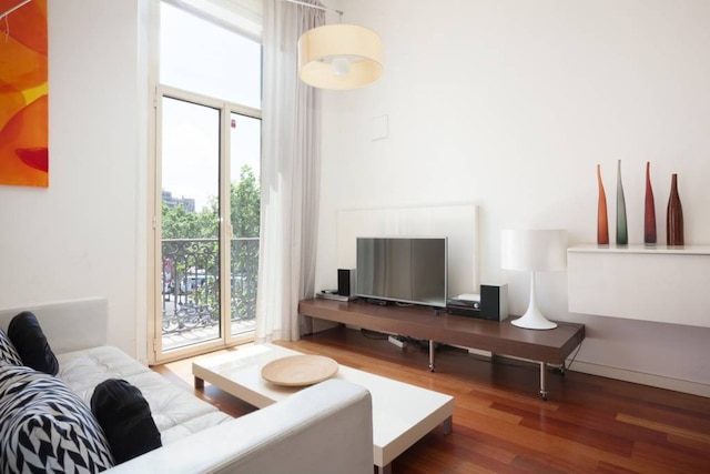 アキラ フラッツ プラザ カタルーニャ