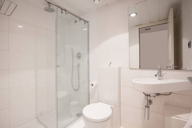 アキラ フラッツ プラザ カタルーニャ