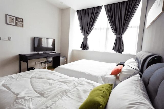 3r2b ブキッ ビンタン KL タウン シティ バイ SYNC