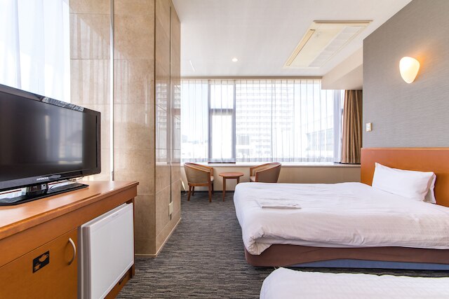 サンパレスホテル