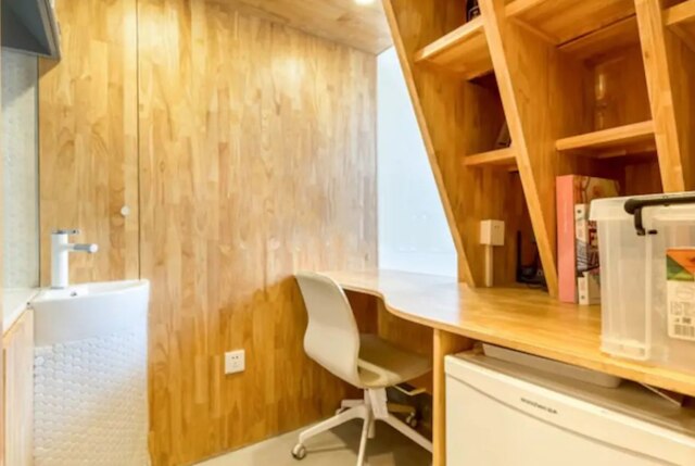 ウェルカム ホーム コートヤード- バックレイク 15 キューブ