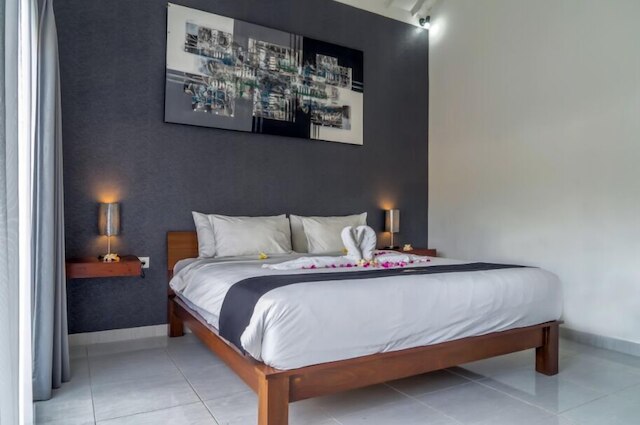 ジュプン サリ ウルワツ