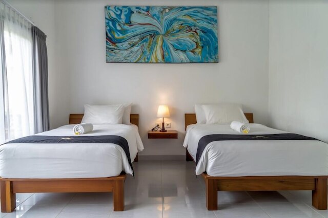 ジュプン サリ ウルワツ