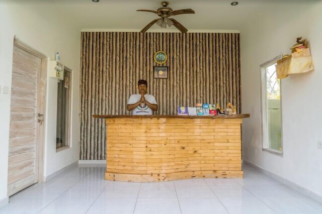 ジュプン サリ ウルワツ