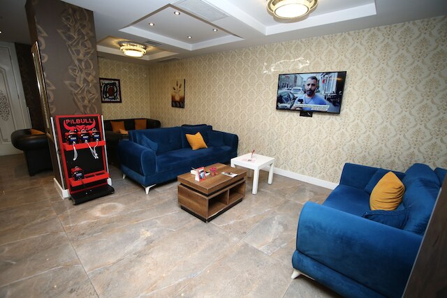 グランド シライ ホテル