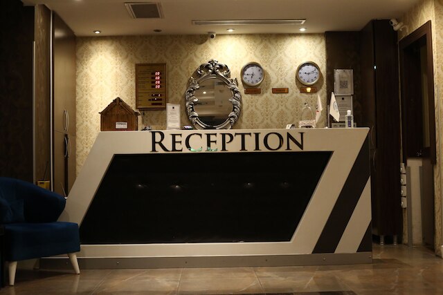 グランド シライ ホテル