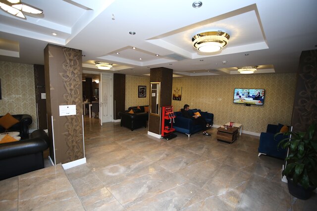 グランド シライ ホテル