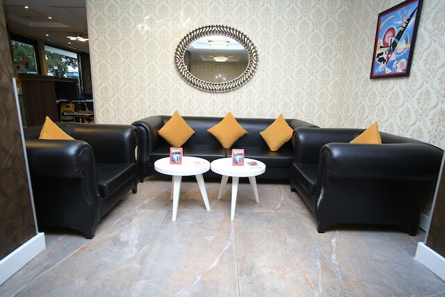 グランド シライ ホテル